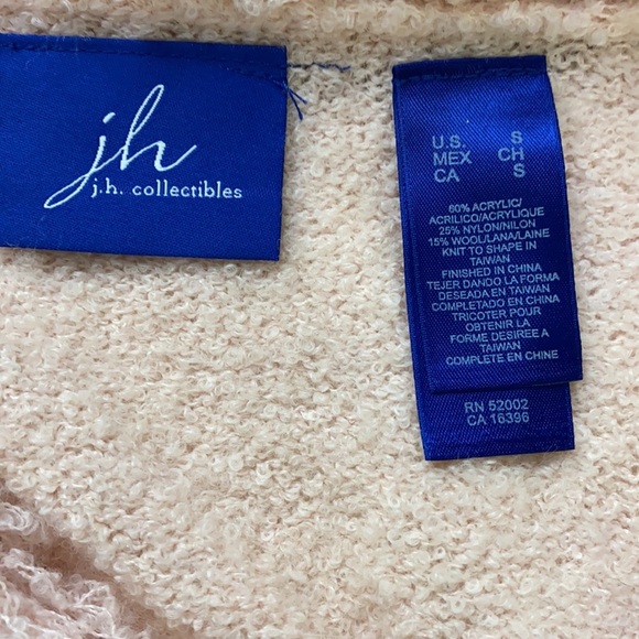 JH Collectibles Shag Loop Collar Sleeves Sweater - Picture 5 of 5